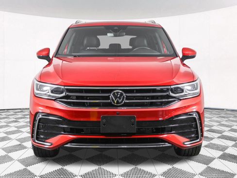 Used 2024 Volkswagen Tiguan SEL R-Line image 10