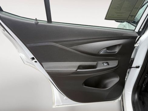 Used 2024 Buick Envista Avenir FWD image 20