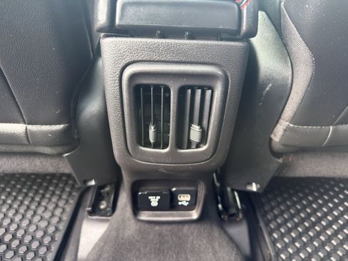 Used 2019 Jeep Compass Trailhawk w/ Leather Interior Group AWD/4WD image 32