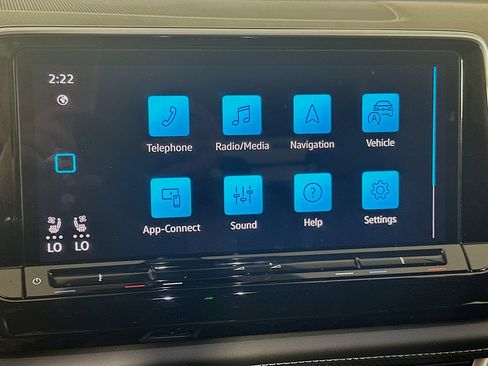 Used 2025 Volkswagen Atlas Cross Sport SE AWD/4WD image 21