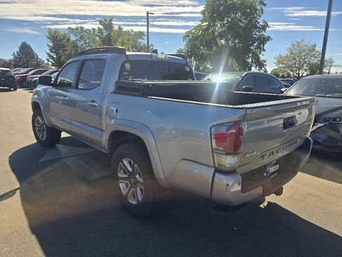 Used 2017 Toyota Tacoma Limited w/ Tow Package AWD/4WD image 3