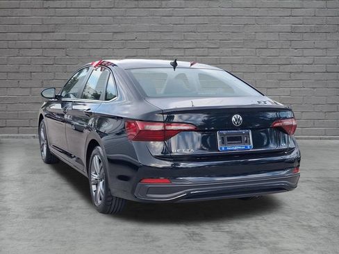Used 2023 Volkswagen Jetta SE FWD image 5