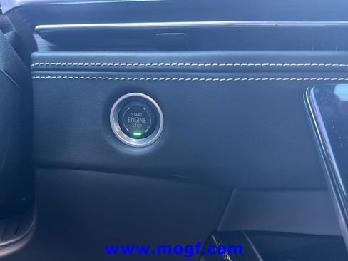 Used 2025 Cadillac Escalade V AWD/4WD image 9