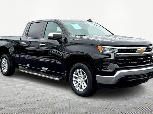 Used 2023 Chevrolet Silverado 1500 LT image 3