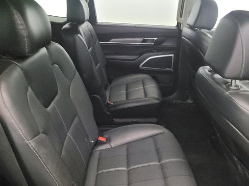 Used 2022 Kia Telluride EX w/ EX Premium Package AWD/4WD image 19