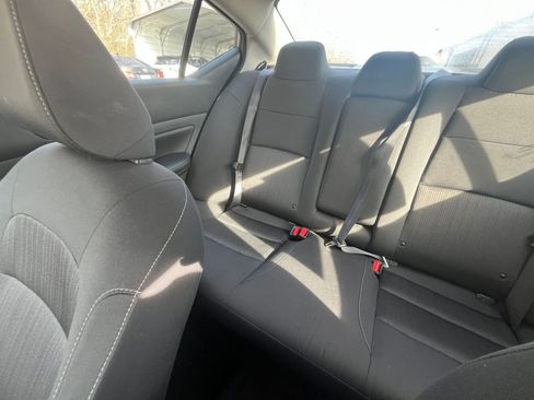 Used 2025 Nissan Altima 2.5 SV FWD image 34