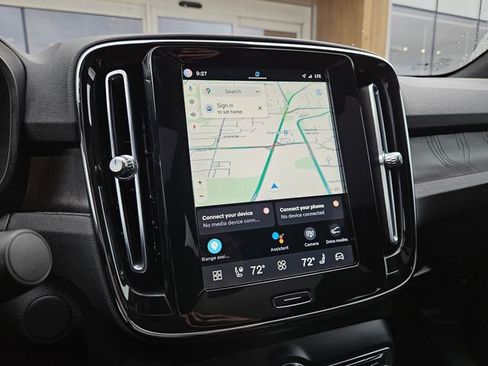 Certified 2023 Volvo C40 P8 Recharge Ultimate w/ Protection Package Premier image 22