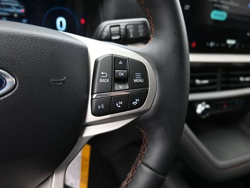 New 2026 Ford Explorer Active w/ Active Comfort Package RWD image 7