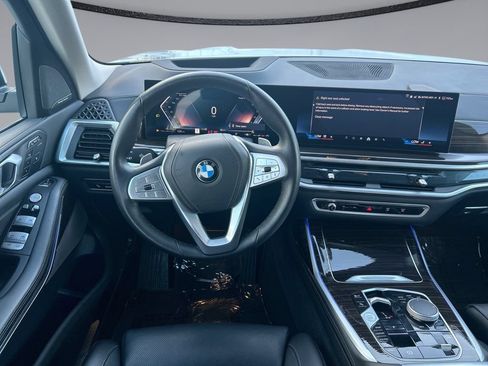 Used 2026 BMW X7 xDrive40i AWD/4WD image 21