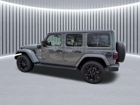 Certified 2022 Jeep Wrangler Unlimited Sahara w/ Cold Weather Group AWD/4WD image 14