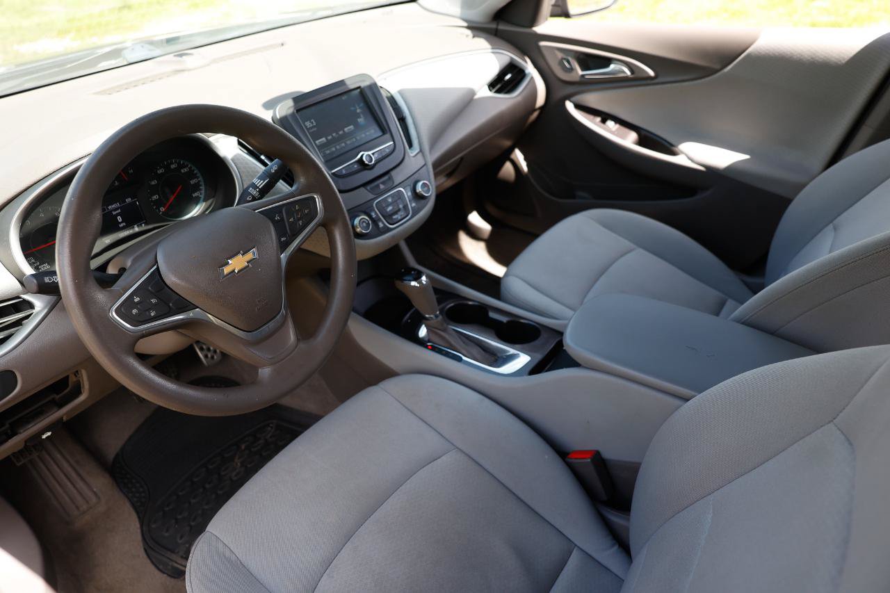 Used 2016 Chevrolet Malibu LS FWD image 4