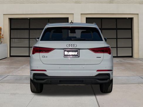 Used 2024 Audi Q3 2.0T Premium image 5