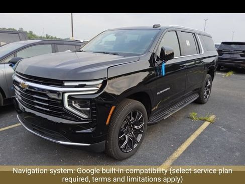 Certified 2025 Chevrolet Suburban LS AWD/4WD image 2