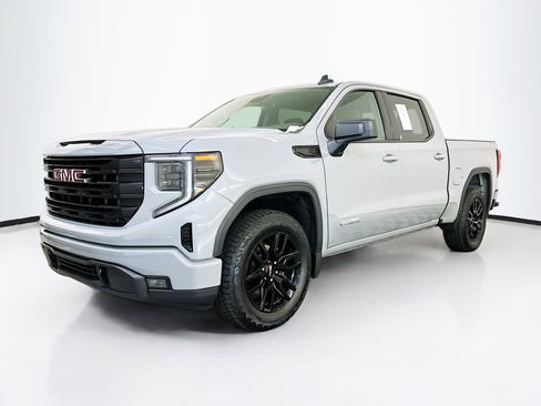 Used 2024 GMC Sierra 1500 Elevation image 3