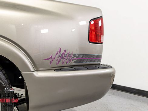 Used 2000 Chevrolet S10 Pickup LS w/ Preferred Equipment Group RWD image 55