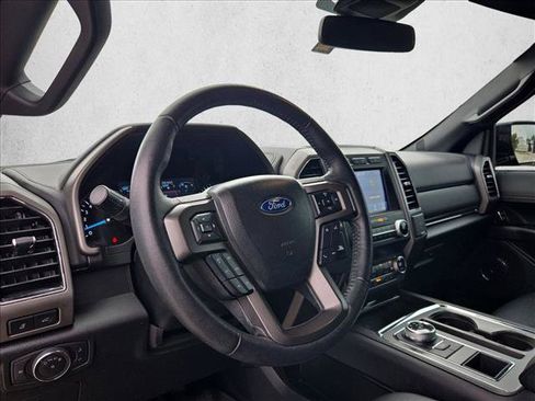 Used 2020 Ford Expedition Max XLT w/ Equipment Group 202A RWD image 10
