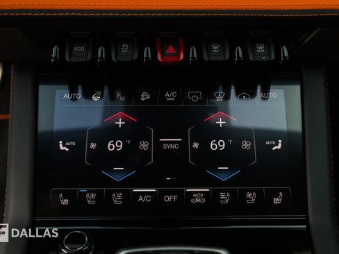 Used 2025 Lamborghini Urus SE image 28