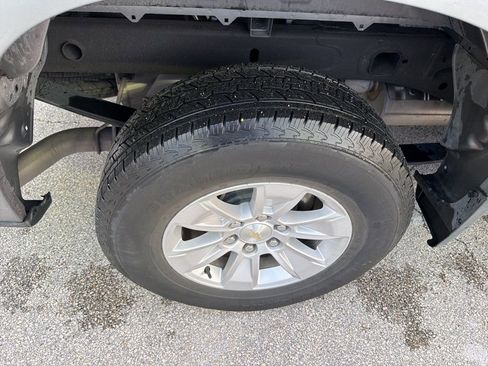 Used 2024 Chevrolet Silverado 1500 LT image 12