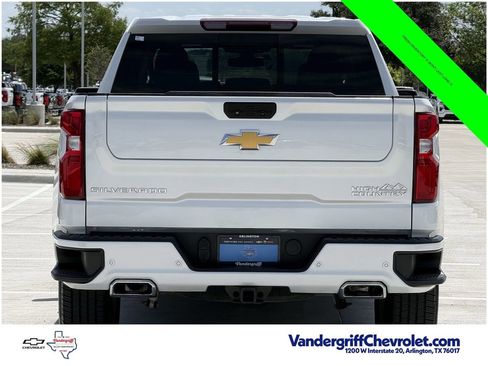 Used 2022 Chevrolet Silverado 1500 High Country w/ Safety Package II AWD/4WD image 5
