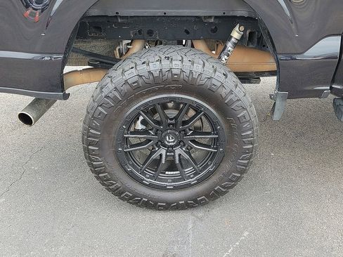 Used 2022 Ford F150 Lariat AWD/4WD image 7