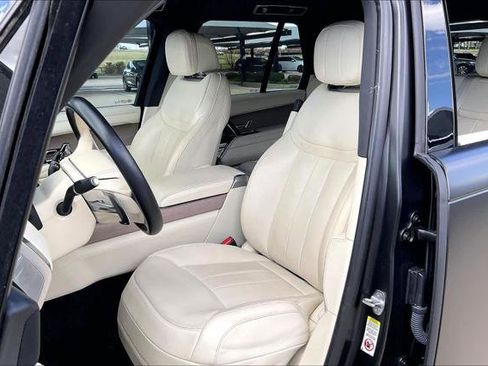 Used 2023 Land Rover Range Rover SE AWD/4WD image 8