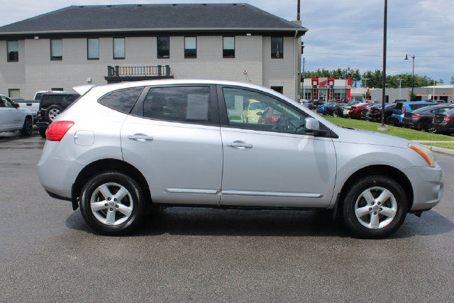Used 2013 Nissan Rogue S w/ Special Edition Pkg FWD image 6
