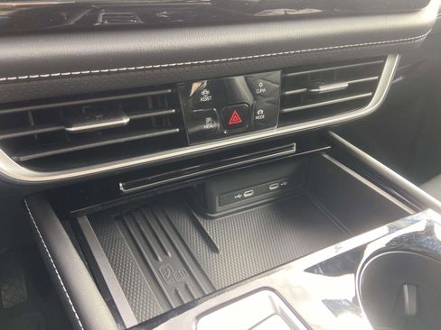 New 2026 Volkswagen Atlas Cross Sport SE image 28