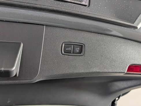 Certified 2026 Porsche Cayenne Turbo GT AWD/4WD image 18