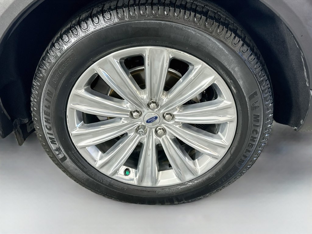 Used 2020 Ford Explorer Limited w/ Class III Trailer Tow Package RWD image 34