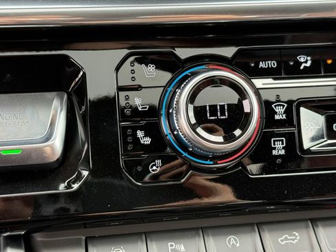 New 2026 GMC Sierra 1500 Denali Ultimate w/ LPO, Black Badging Package AWD/4WD image 27