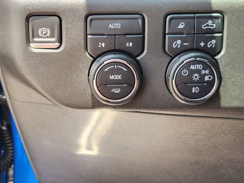 Used 2024 Chevrolet Silverado 1500 LTZ AWD/4WD image 21