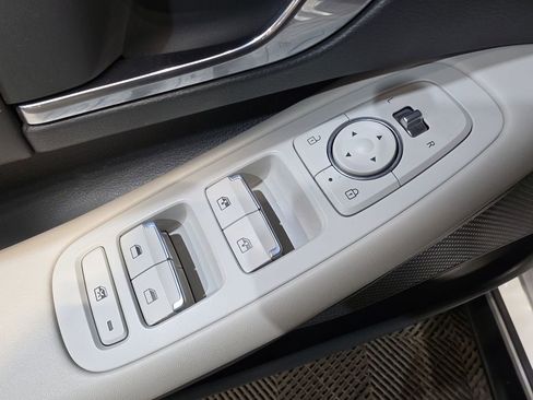 Used 2023 Hyundai Sonata SEL w/ Convenience Package FWD image 15