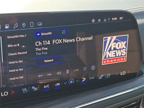 New 2025 Chevrolet Suburban Premier image 12