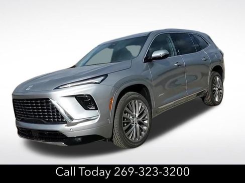 New 2026 Buick Enclave Avenir w/ Super Cruise Package image 2