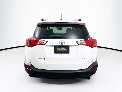 Used 2015 Toyota RAV4 LE image 7