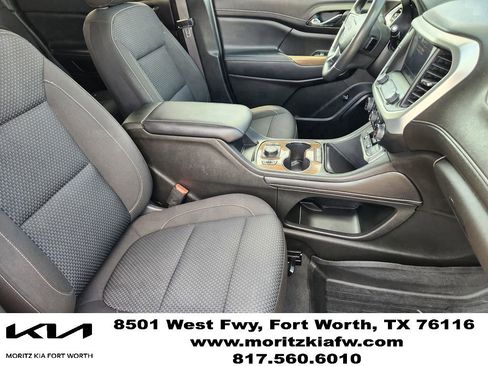 Used 2023 GMC Acadia SLE w/ Driver Convenience Package FWD image 13