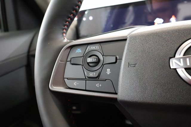 New 2026 Nissan Sentra SR w/ SR Premium Package FWD image 17