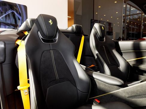 Used 2025 Ferrari Roma Spider image 47