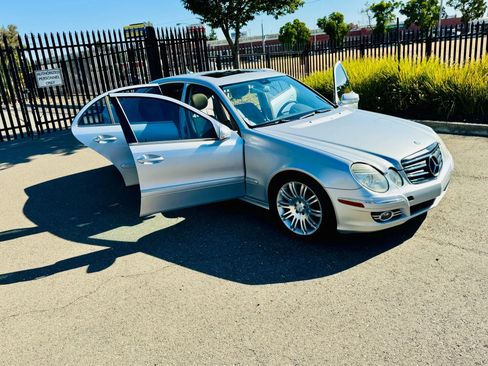 Used 2007 Mercedes-Benz E 350 Sedan image 35