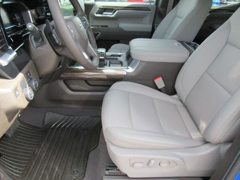 New 2025 Chevrolet Silverado 1500 RST w/ Convenience Package II image 17