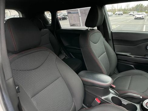 Used 2016 Kia Soul + w/ Soulful Package image 29