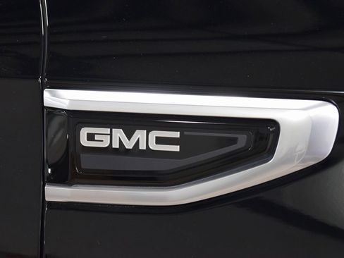 Used 2024 GMC Yukon XL Denali w/ Max Trailering Package image 16