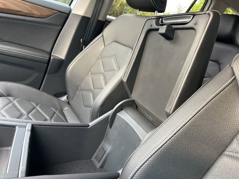 New 2026 Volkswagen Atlas SE image 38