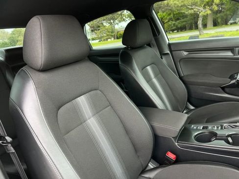 Used 2025 Honda Civic Sport image 37
