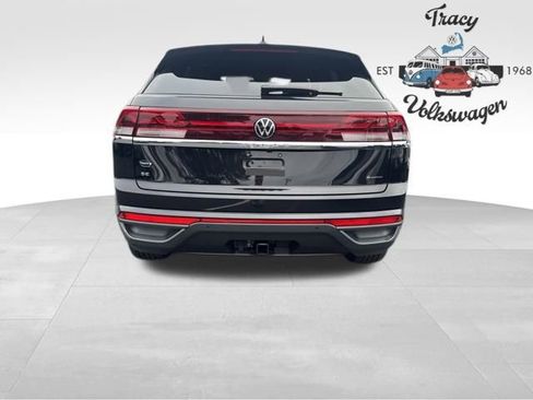 New 2026 Volkswagen Atlas Cross Sport SE image 6