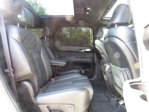 Used 2022 Hyundai Palisade Calligraphy w/ Cargo Package AWD/4WD image 16