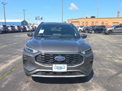 Used 2023 Ford Escape ST-Line w/ Tech Pack #1 AWD/4WD image 2