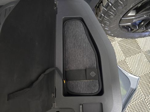 Used 2022 Rivian R1T Launch Edition AWD/4WD image 32