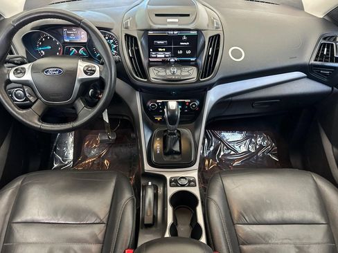 Used 2015 Ford Escape SE w/ Equipment Group 201A FWD image 17