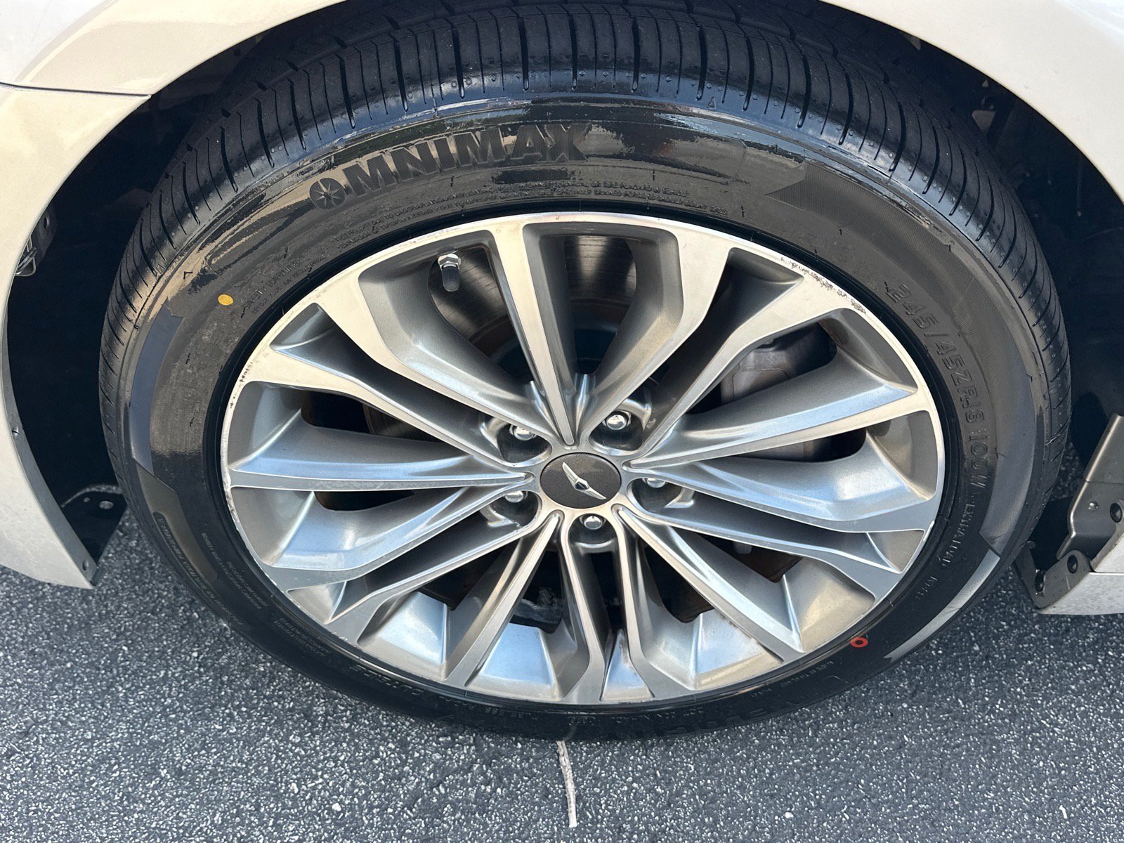 Used 2017 Genesis G80 3.8 RWD image 6